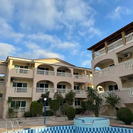 Sandy Maria 705 アパート