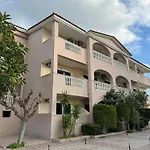 Sandy Maria 705 Apartament *